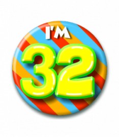 Button 32 jaar